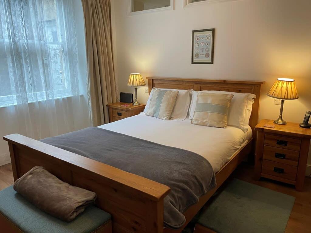 Ferienwohnung Beautiful 3 Bed Basement Flat With Garden Bath Exterior foto